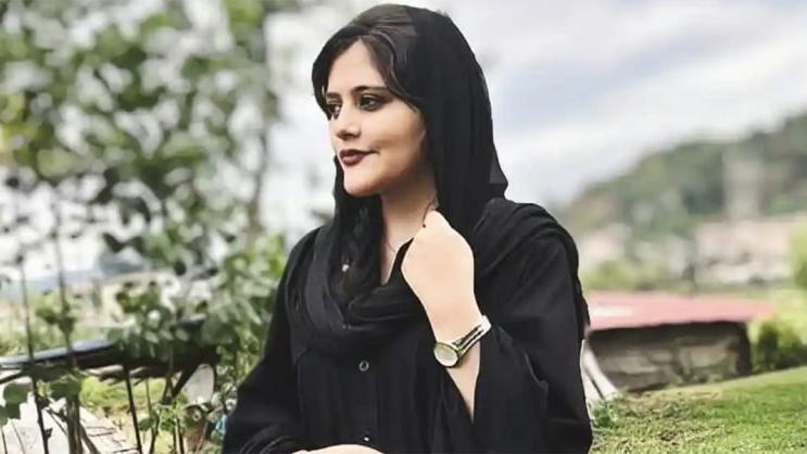 Mahsa Amini'nin ailesi: Ölüm tehditleri alıyoruz