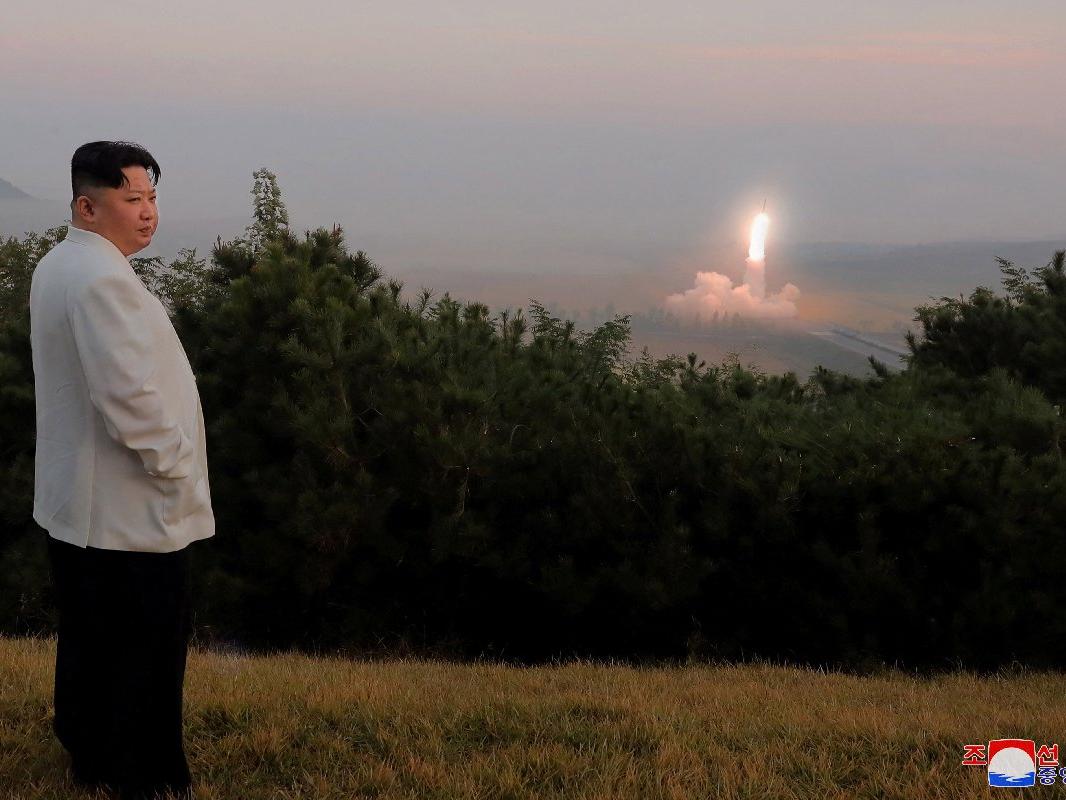 Kuzey Kore'den 'savaş simülasyonu': Kim Jong-Un anbean takip etti