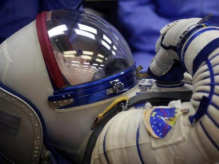 Dolandırıcılıkta son nokta: 'Astronotum beni uzaydan kurtar' dedi, 550 bin TL ödetti