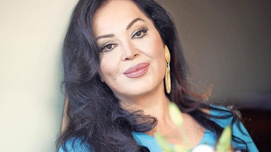 Yeşilçam'ın sultanı Türkan Şoray, AKM'de hayranlarıyla buluşacak