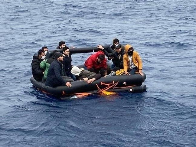 Göçmenleri denizde ölüme iten Yunanistan'a para verecekler