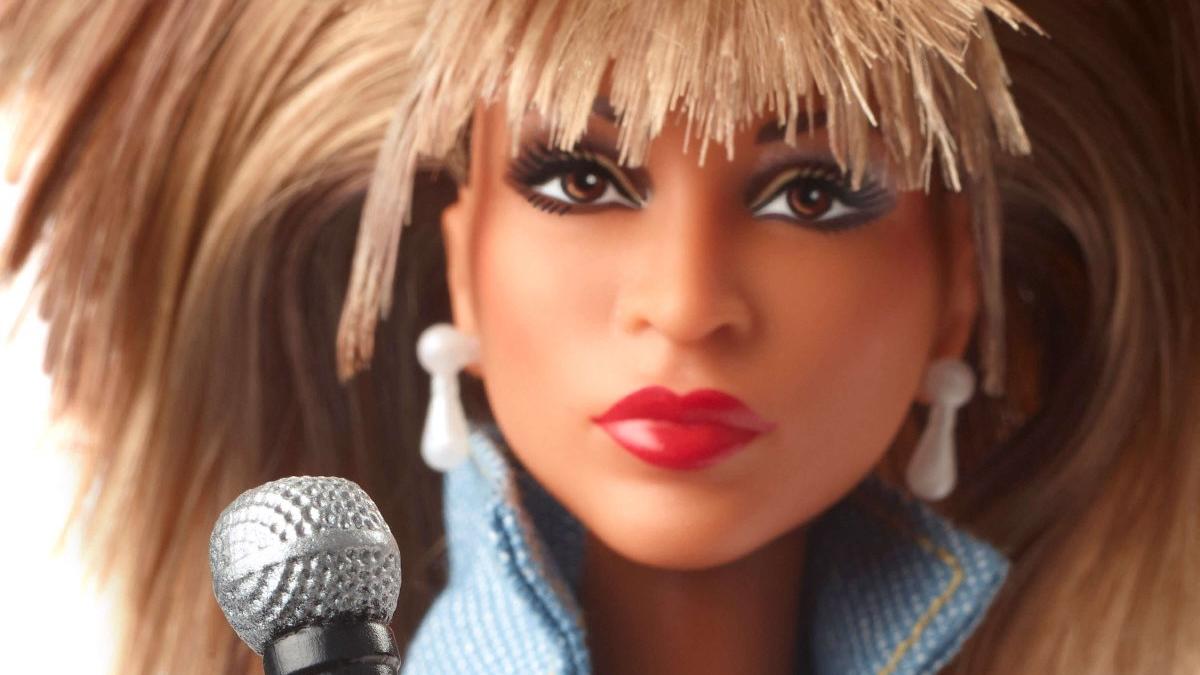 Barbie, ünlü şarkıcı Tina Turner'ın bebeğini yaptı