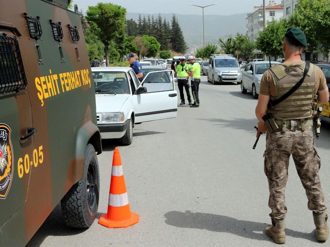 81 ilde 'Güven Huzur' uygulaması: Aranan 1270 kişi yakalandı