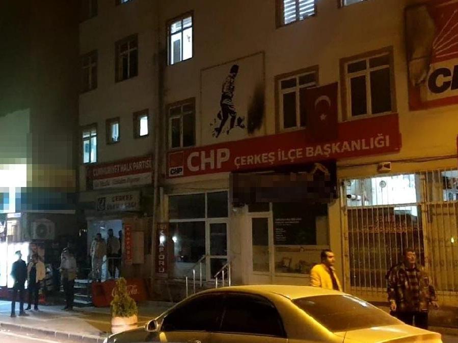 CHP ilçe binasına saldıran şüpheli tutuklandı
