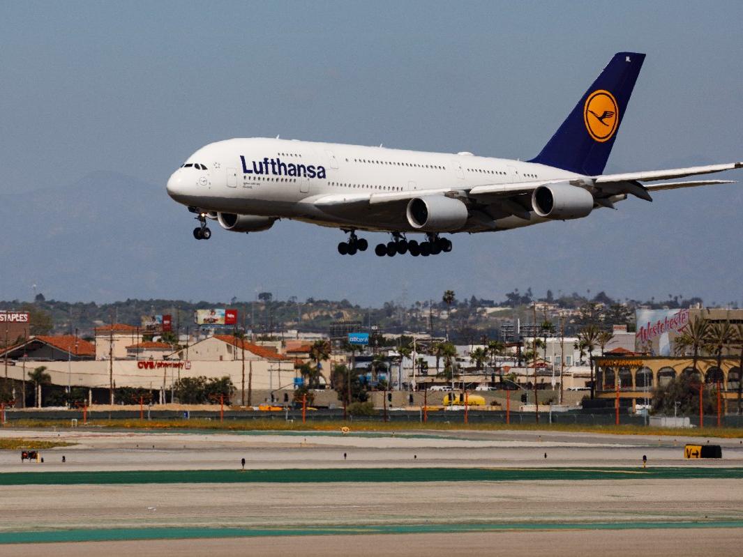 Lufthansa ile sendika kabin personeli maaşlarına zam yapılmasında anlaştı