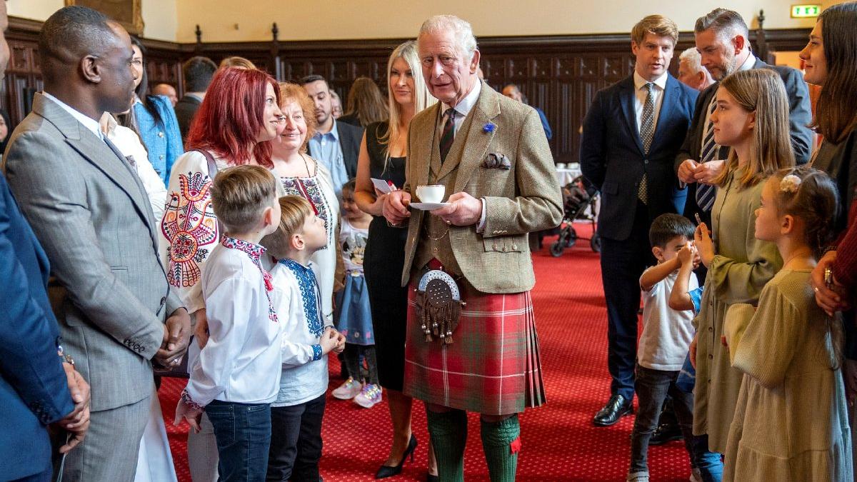 Kral Charles'tan iş ilanı: Yıllık 856 bin TL'ye bahçıvan alacak