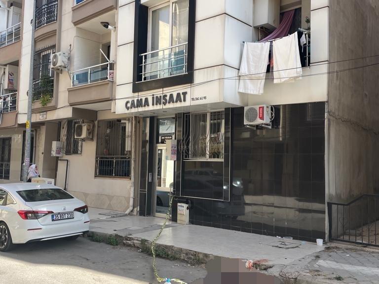 İzmir depreminde balkondan atlayan Efe hayatını kaybetti