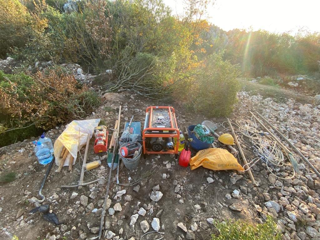 Bursa'da izinsiz kazı yapan 9 şüpheli suçüstü yakalandı