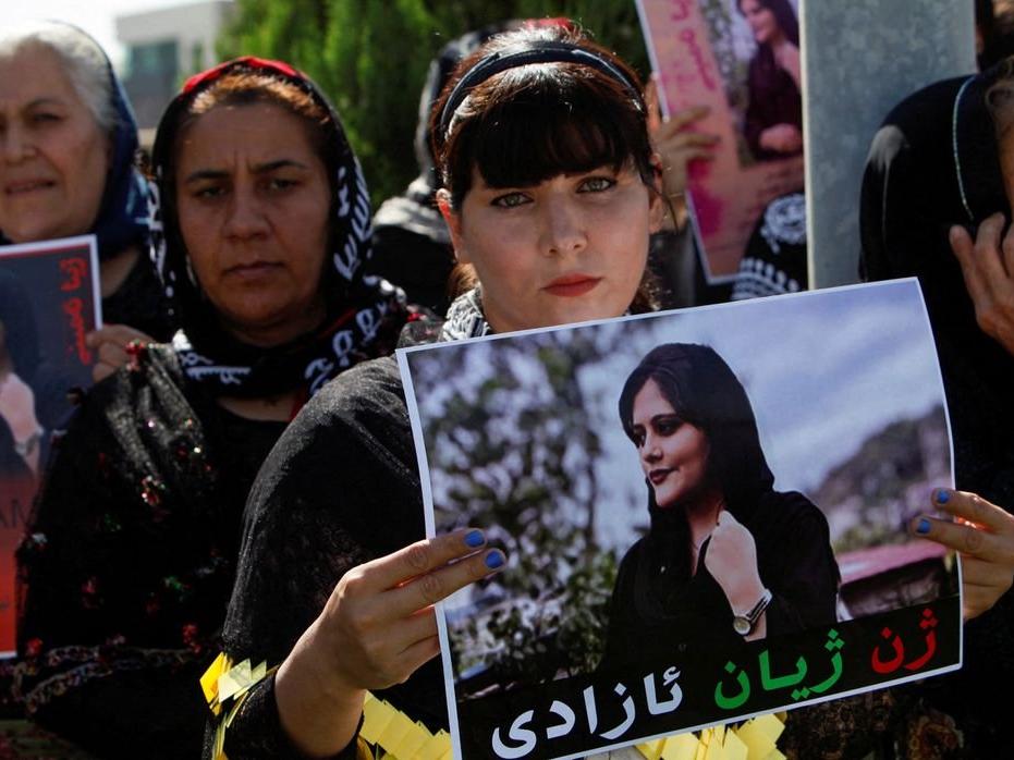 İran'da korkunç tablo: Ölü sayısı 304'e yükseldi