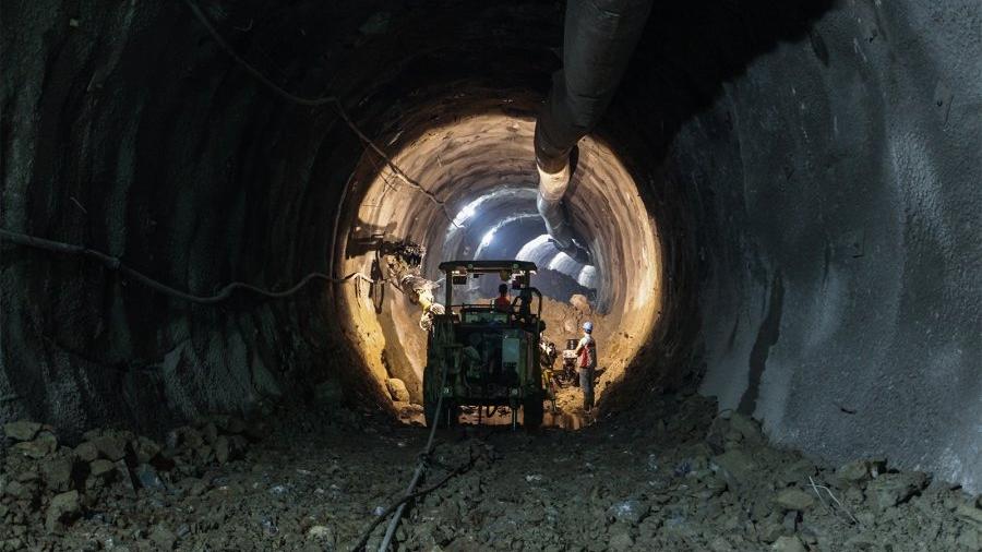 AKP seçtiği müteahhitlere 4 büyük gizli ihalede 1.2 milyarlık iş verdi