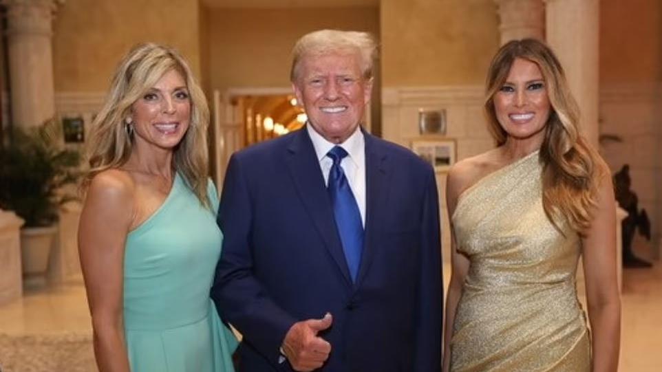 Trump'ın bu fotoğrafı gündem oldu: Bir yanda yeni bir yanda eski eşi...