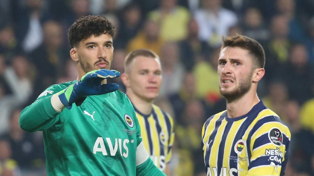 Fenerbahçe'de, Altay Bayındır ve İsmail Yüksek için sözleşme operasyonu
