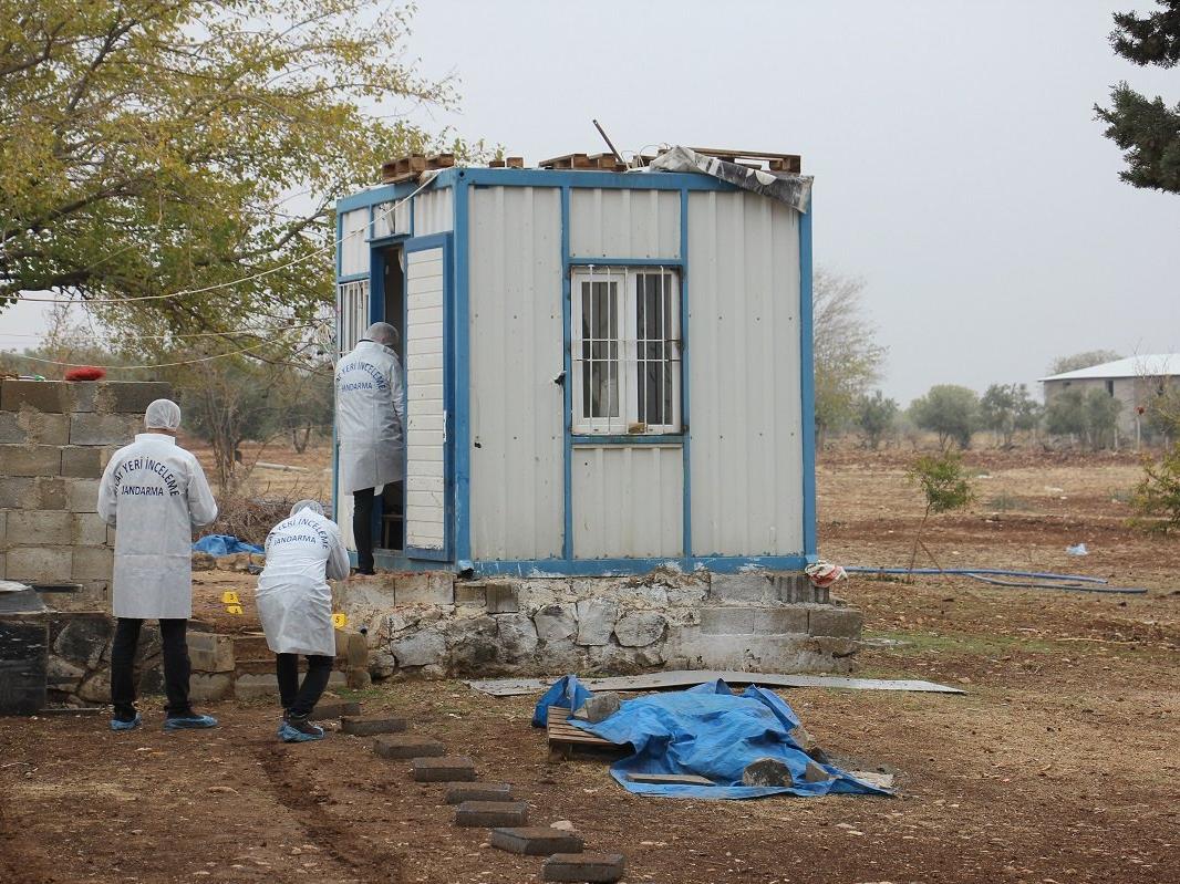 Tüfekle fotoğraf çektirmek isterken arkadaşını vurdu
