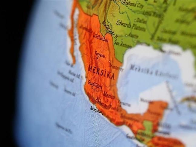 Meksika'da helikopterin düşmesi sonucu eyalet bakanı dahil 5 kişi öldü