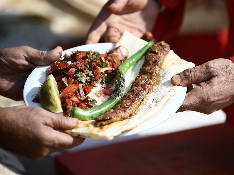Tescilli Adana kebabının lezzet sırları