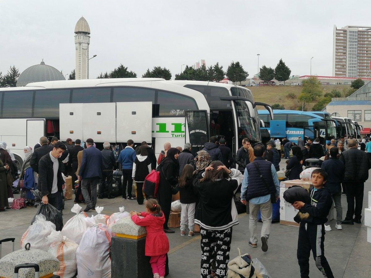 İstanbul'da ara tatil dönüşü otogardaki haraketlilik arttı