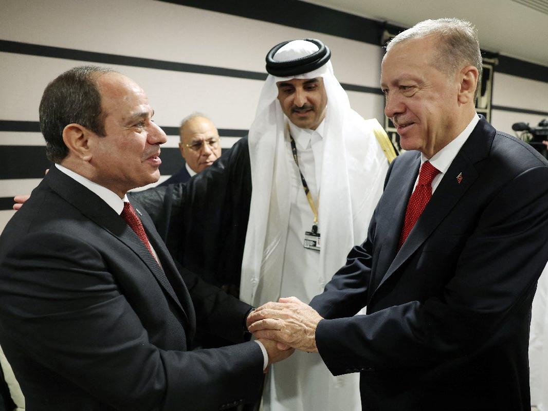 Erdoğan ve Sisi'nin gündem olan fotoğrafı sonrası Mısır'dan açıklama