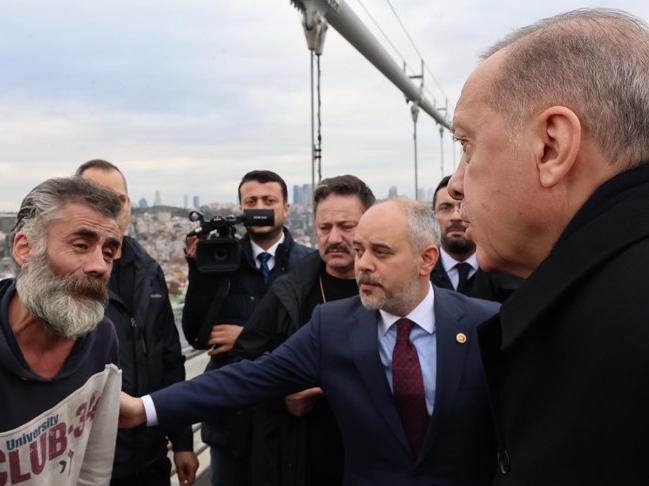 Erdoğan köprüde intihar etmek isteyen kişiyi ikna etti