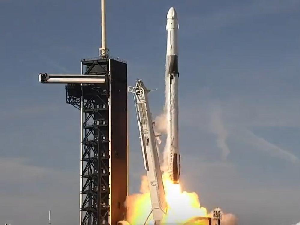 SpaceX'in Dragon kapsülü yola çıktı! Uzayda yaşam için yeni adım