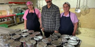 Komünist Başkan 'Halk mutfağı' açtı