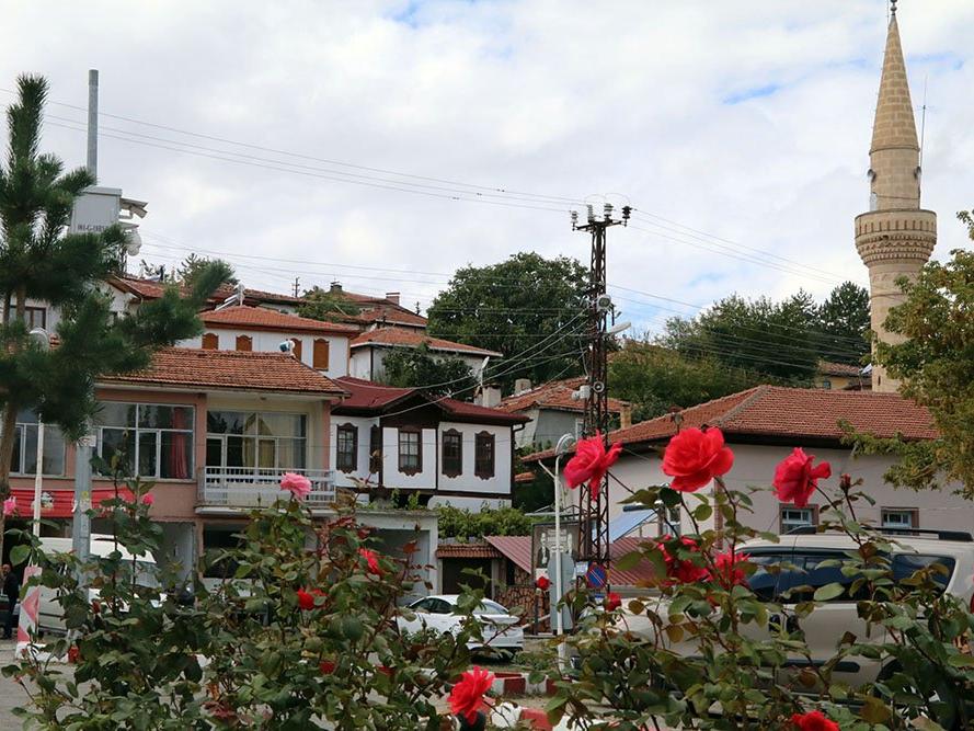 Türkiye'nin en az merkez nüfusuna sahip ilçesi Bayramören'de 476 kişi yaşıyor