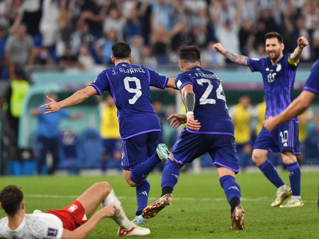 Arjantin, Polonya'yı yenerek gruptan lider çıktı: 2-0