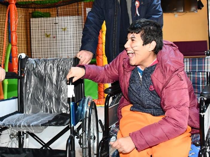 Öğretmenler örnek oldu minik yürekler çok sevindi