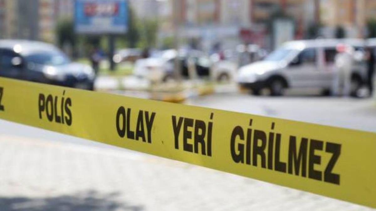 Uşak'ta silahlı saldırı: Baba öldü, oğlu yaralandı