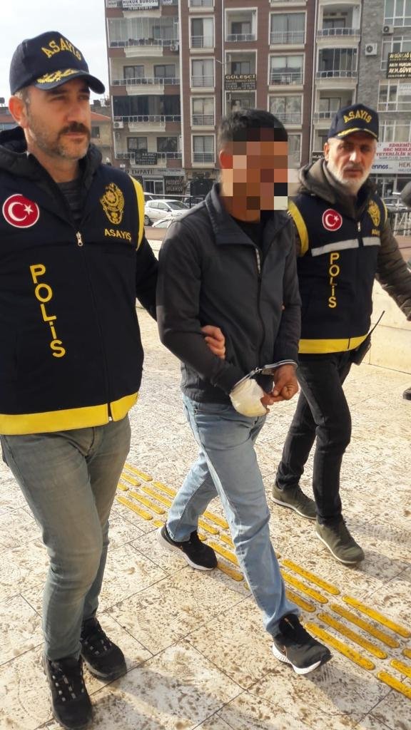 Hırsızlık için girdikleri yazlıkta 2 hafta yaşadılar