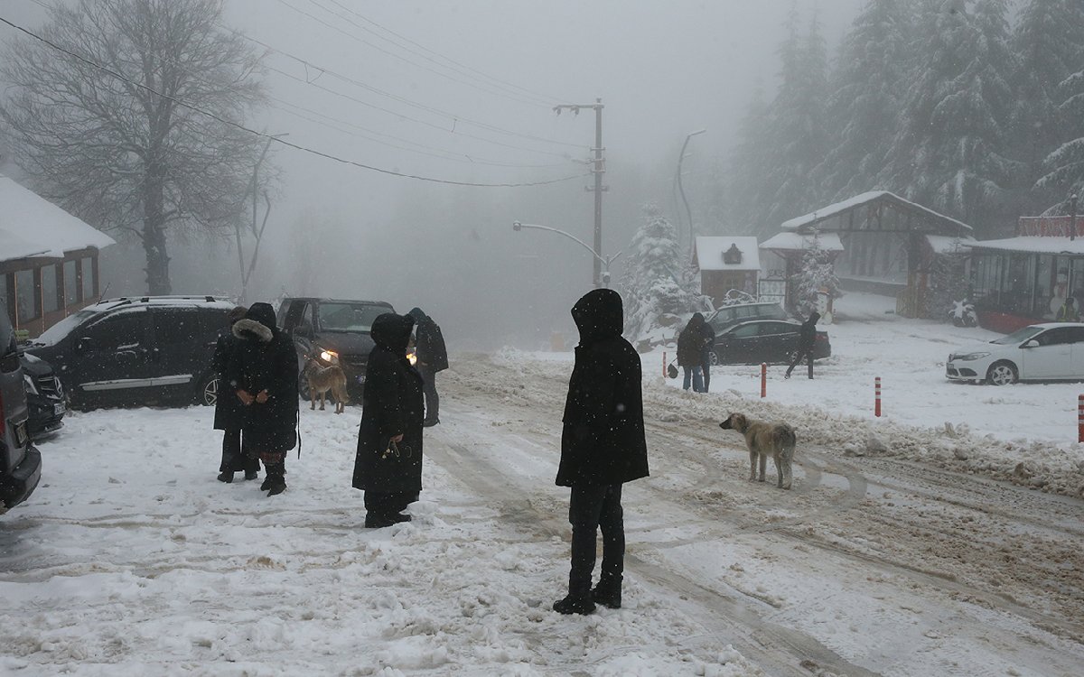 Kar, İstanbul'a yaklaştı