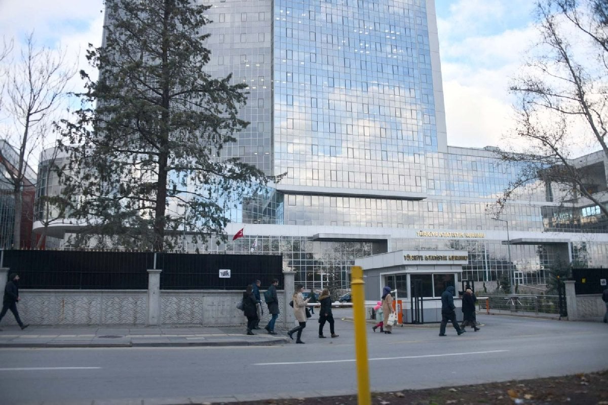 TÜİK binasında tadilat... Astarı yüzünden pahalıya geliyor