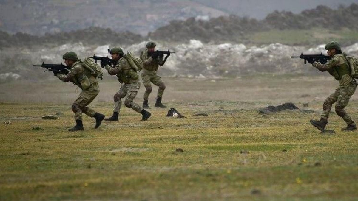 Gara'da 3 PKK'lı terörist etkisiz hale getirildi