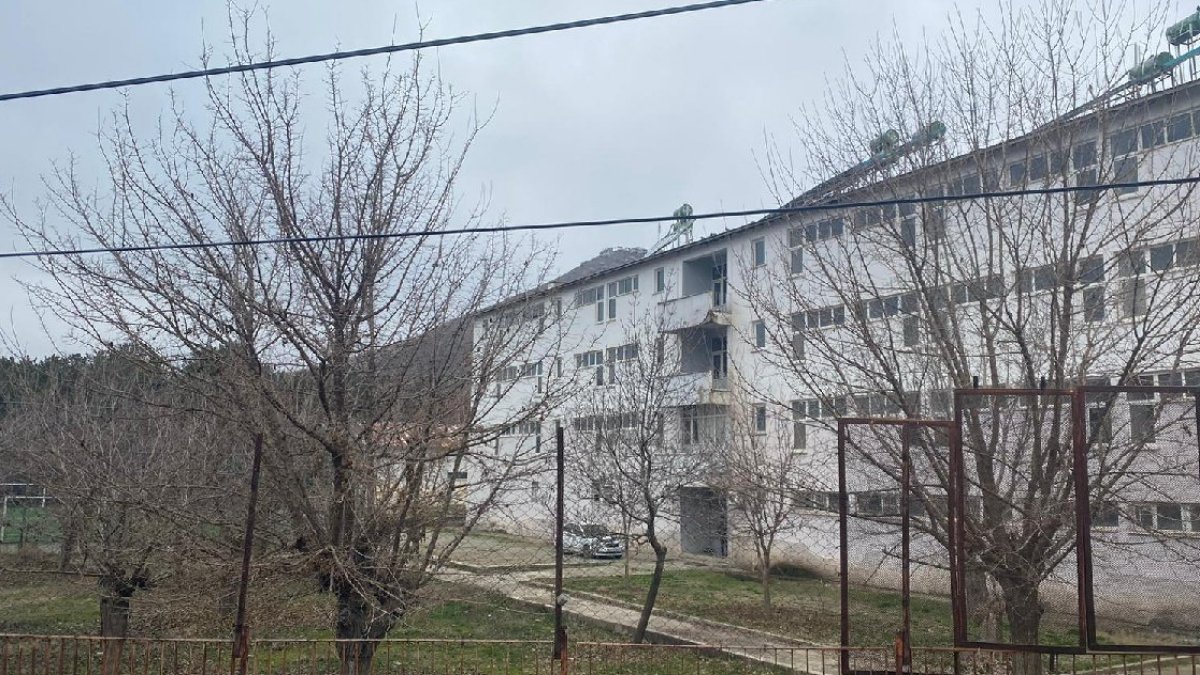 Okul bahçesinde cinayet! Liseli, liseyi öldürdü