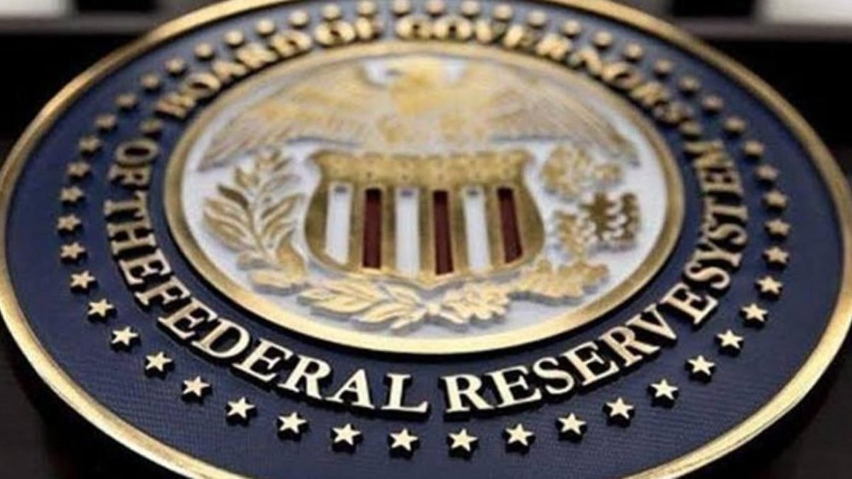 Fed tutanakları yayınlandı: Faiz oranları bir süre daha yüksek kalacak