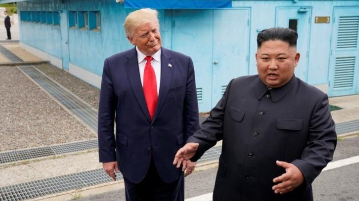 ABD bunu konuşuyor: 'Trump Kuzey Kore'ye atom bombası atacaktı'