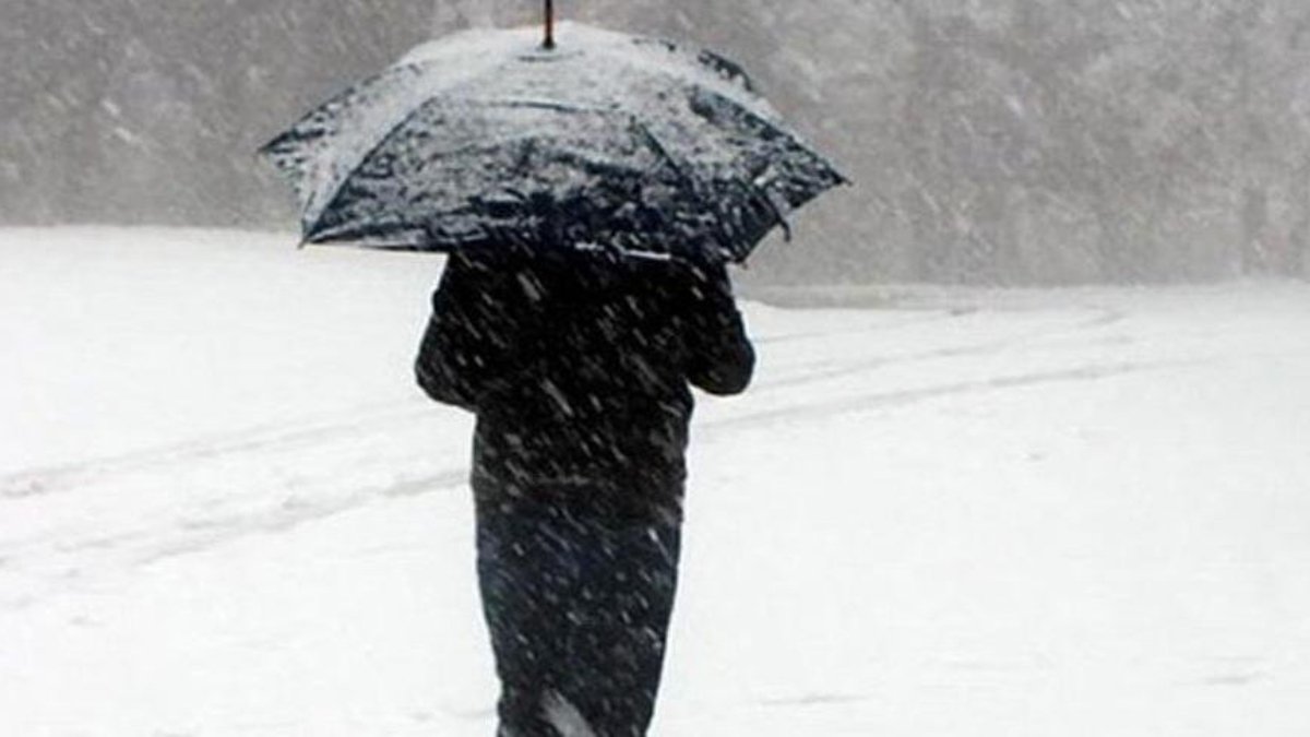 70 kişi kar ve soğuk nedeniyle yaşamını yitirdi