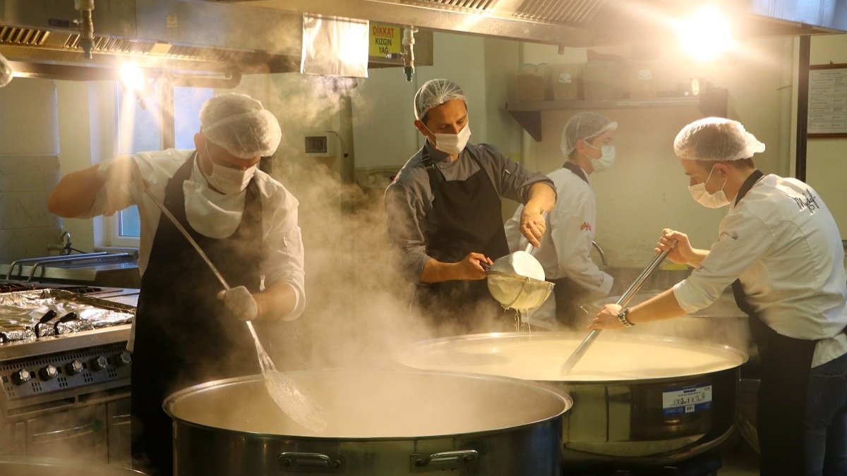 Geleceğin aşçıları 5.4 milyon TL ciro yaptı