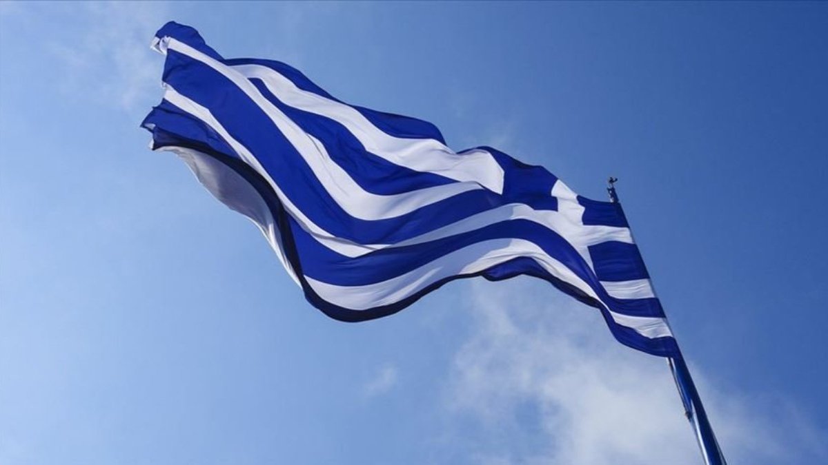 Yunanistan'da ana muhalefetin sunduğu gensoru reddedildi