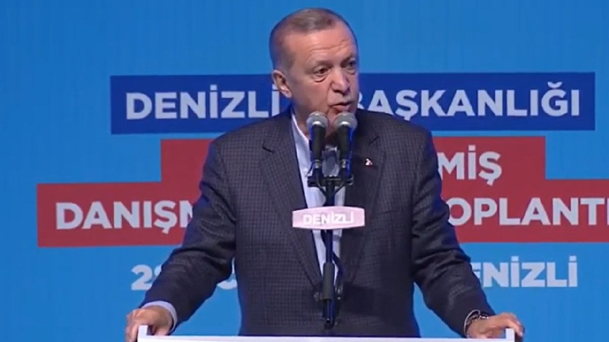 Erdoğan'dan Altılı Masa'ya aday eleştirisi