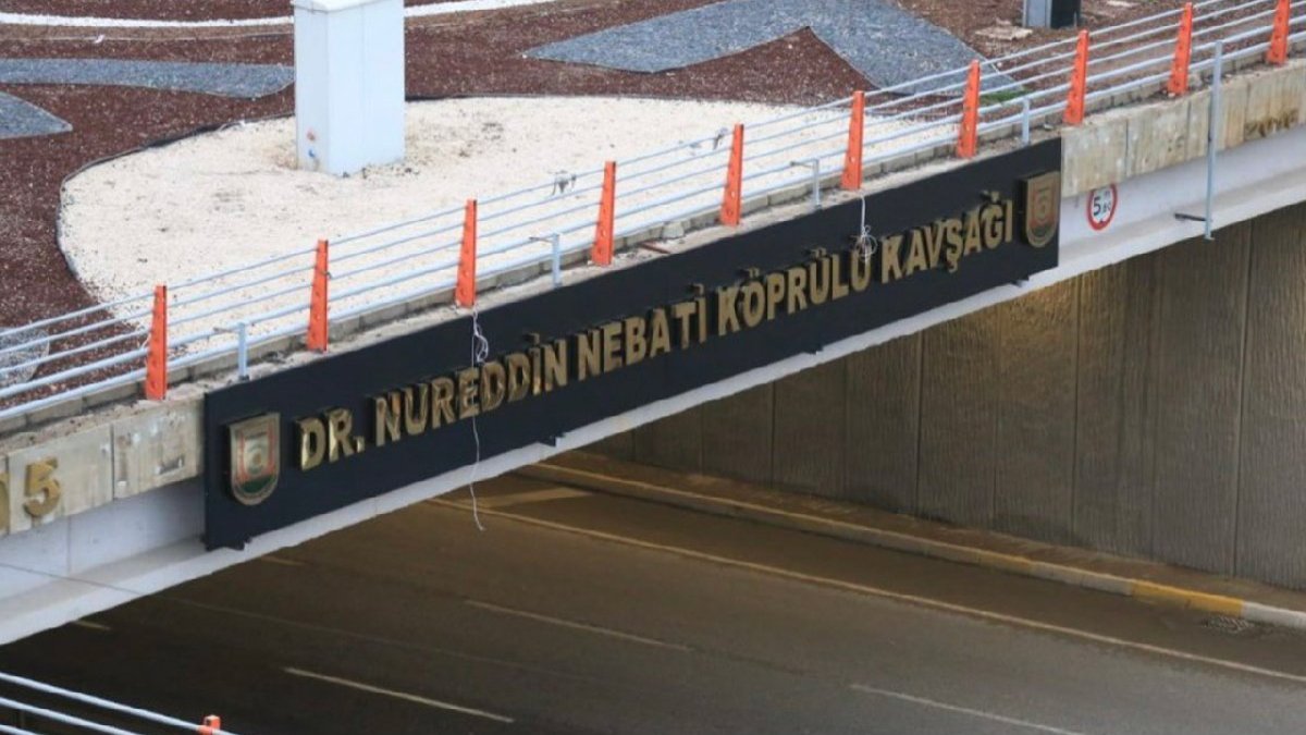 AKP'li belediye 15 Temmuz'u sildi, Nebati'nin adını verdi