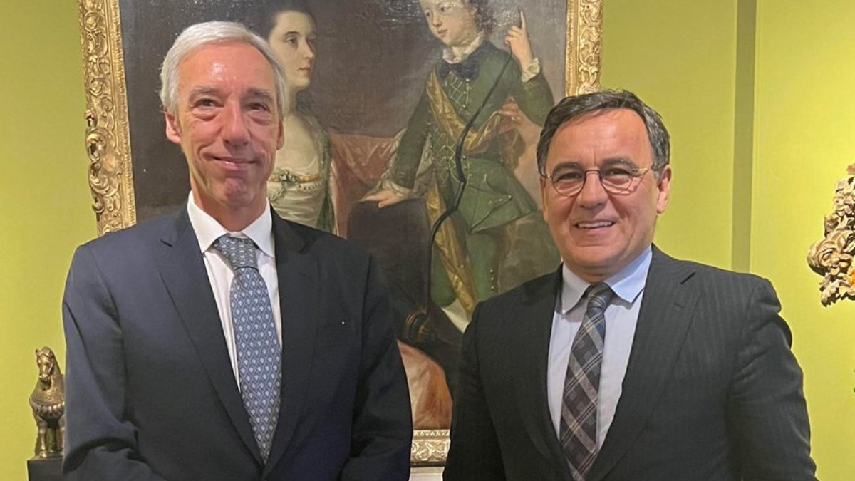 Aptalın biri yüzünden çıkarlar heba olmasın