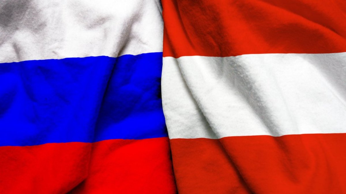 Avusturya dört Rus diplomatı sınır dışı etti