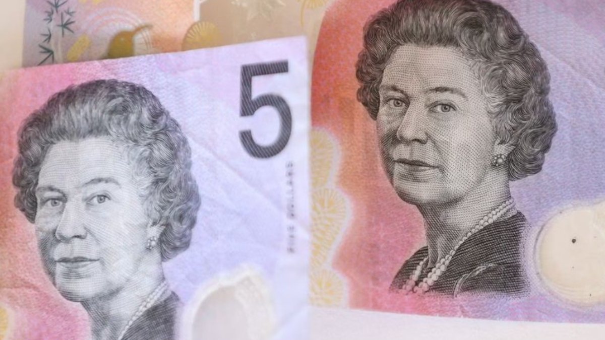 Avustralya banknotlardan İngiliz kraliyet ailesini çıkarıyor