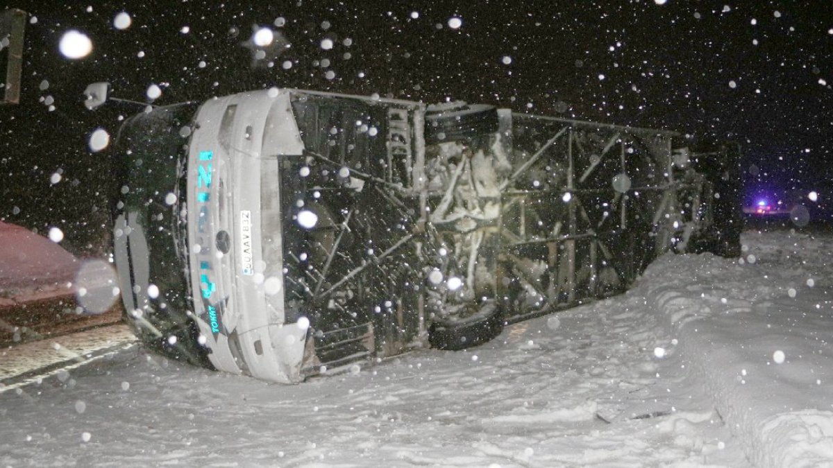Muavinin öldüğü yolcu otobüsü kazasında şoföre tutuklama