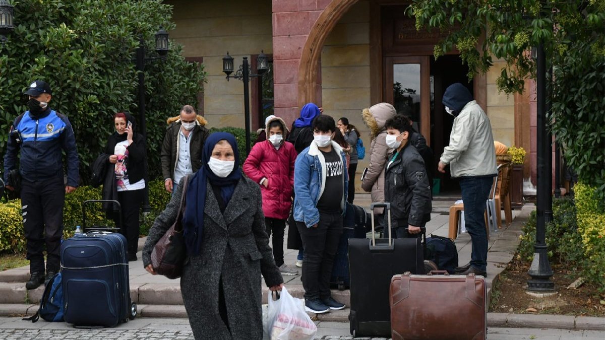 2022'de sınır dışı edilen göçmen sayısı açıklandı