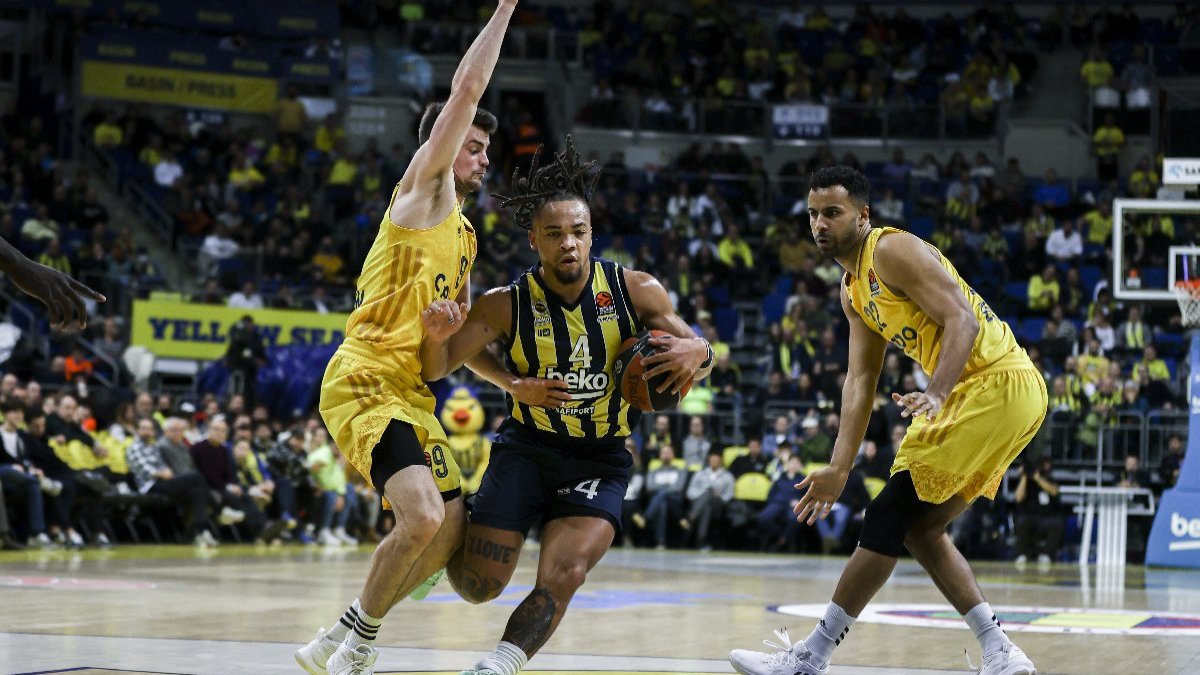 Fenerbahçe Beko, ALBA Berlin'i rahat geçti