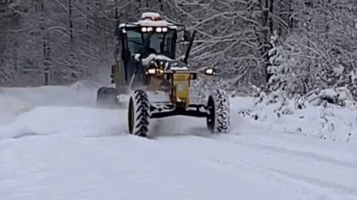 Bilecik'te kar yağışı: 106 köye ulaşım yok