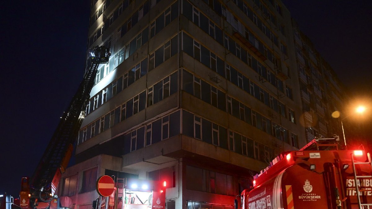 Şişli’de 8 katlı binada korkutan yangın