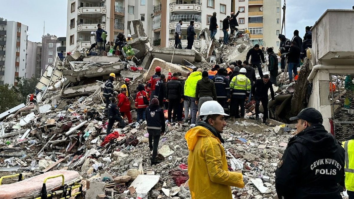 Kahramanmaraş depremi hakkında OHAL kararı Resmi Gazete'de yayımlandı