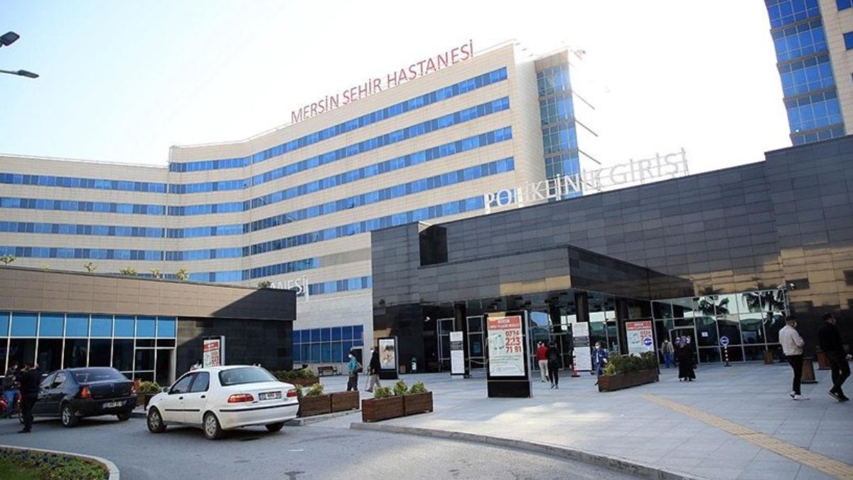 Mersin Şehir Hastanesi'nin depremde zarar gördüğü iddiaları yalanlandı
